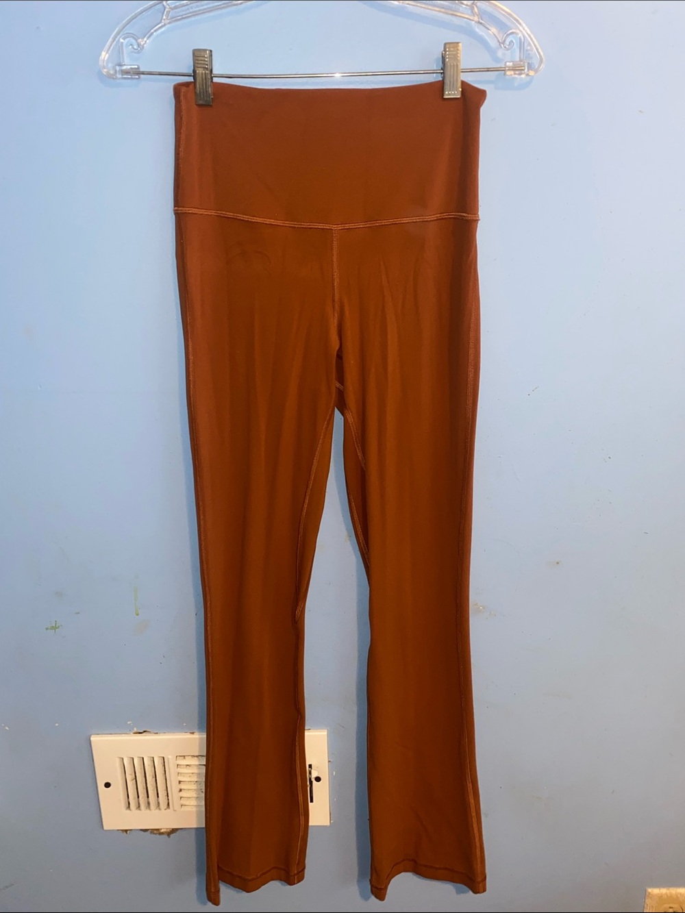 High-Waist Rust Flare lulu Leggings not worn new without tags sz 6